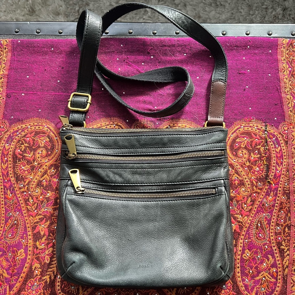 Fossil Black Leather Crossbody Bag with Brass Accents